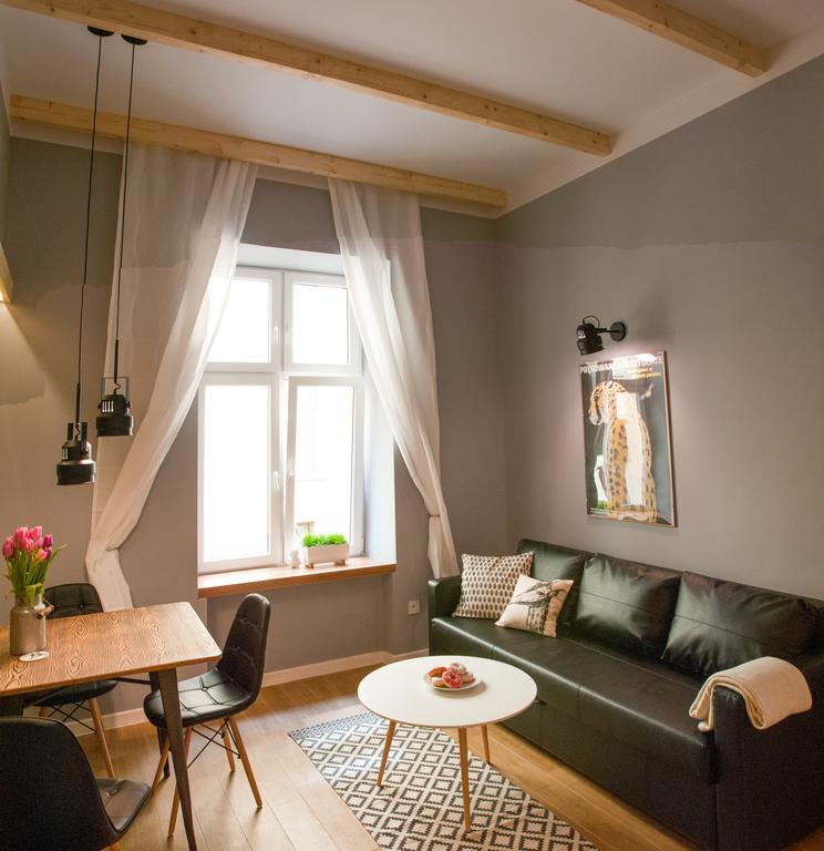 Beyond Krowoderska Apartment